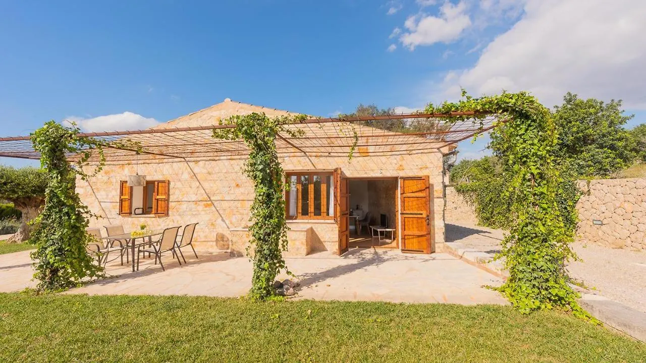 Agroturismo Son Calo Βίλα Petra  Κατάλυμα σε φάρμα Petra (Mallorca)